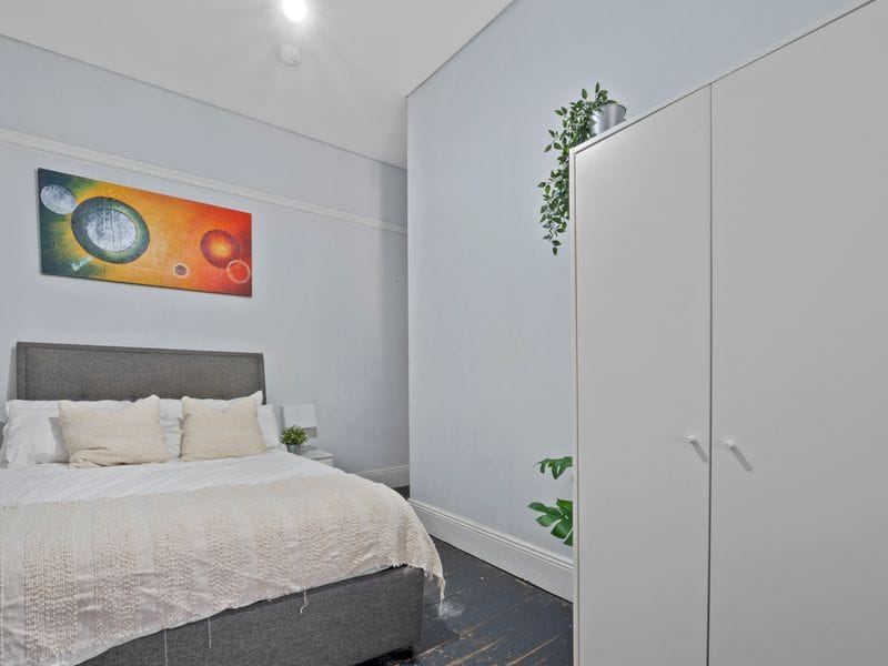 Room 6