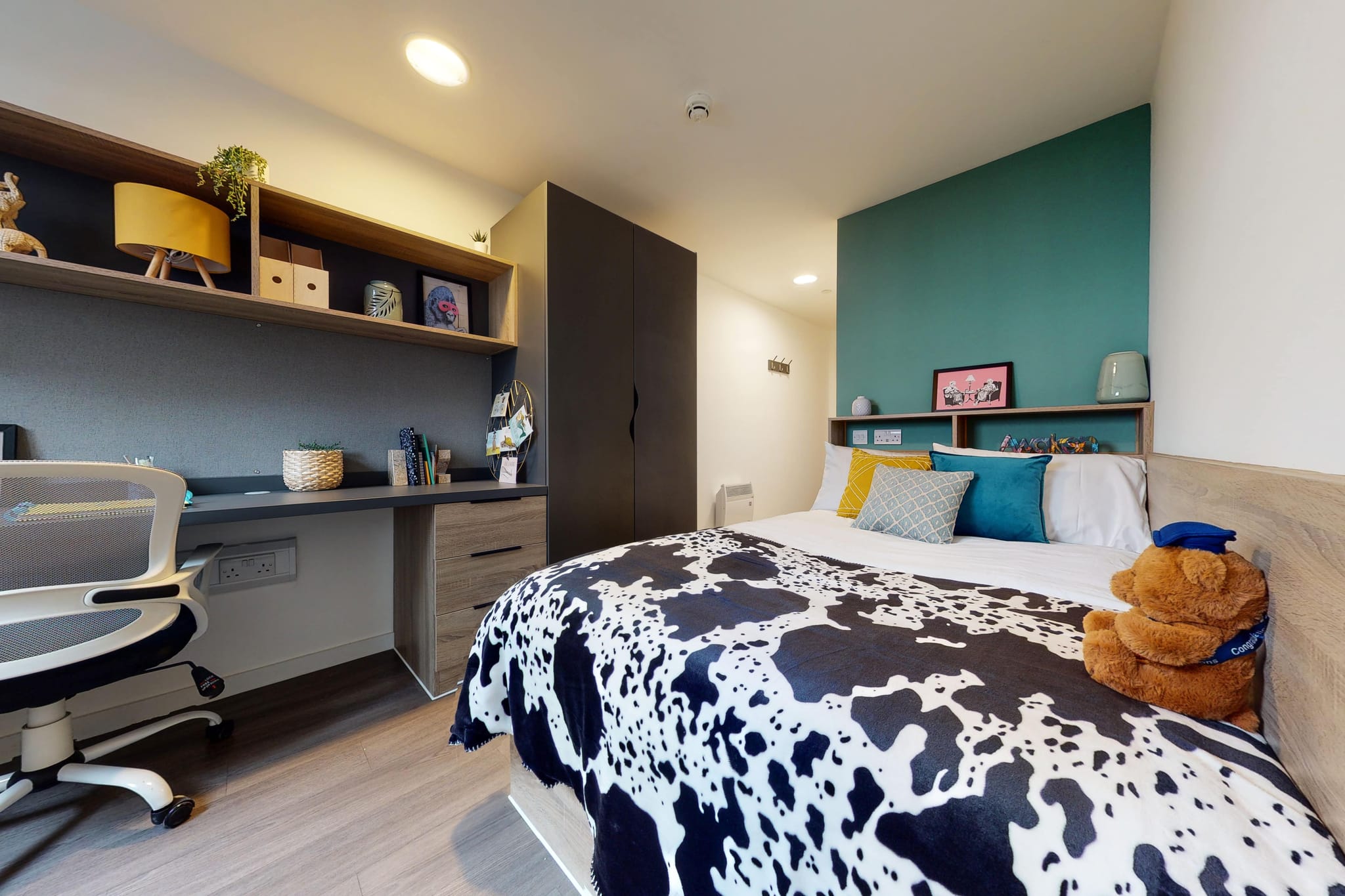 Bronze Ensuite Upper