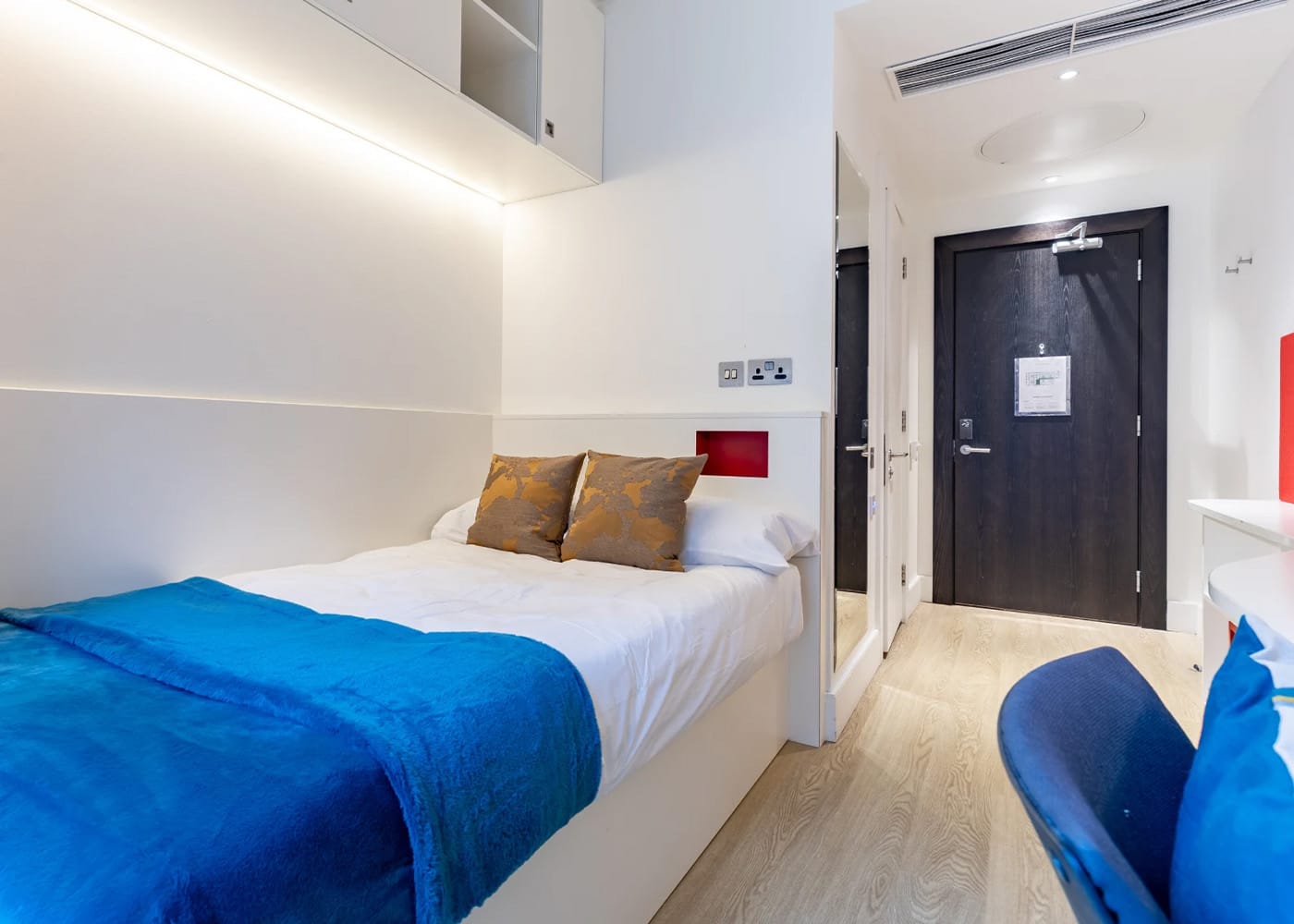Classic Ensuite Lower Level